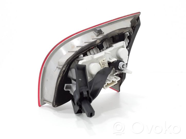 Audi A4 S4 B7 8E 8H Luci posteriori del portellone del bagagliaio 8E9945093