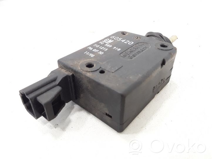 Opel Astra G Motorino del tappo del serbatoio del carburante 90589918