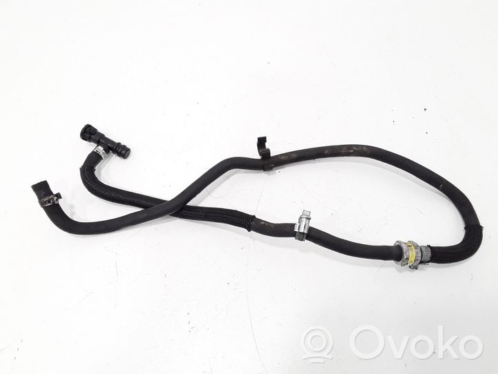 Volvo S40, V40 Fuel line pipe 