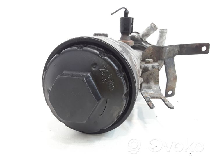 Volkswagen Golf V Supporto di montaggio del filtro dell’olio 045115389