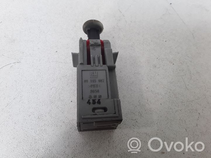 Opel Astra H Clutch pedal sensor 09185907