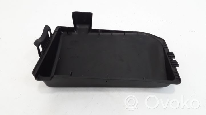 Skoda Fabia Mk1 (6Y) Coperchio/tappo della scatola vassoio della batteria 6Q0915429B