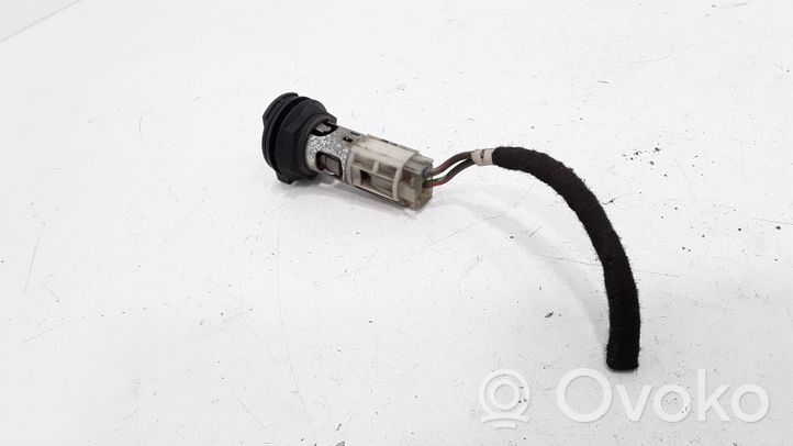 Volkswagen PASSAT B5.5 12 V Socket (rear) 