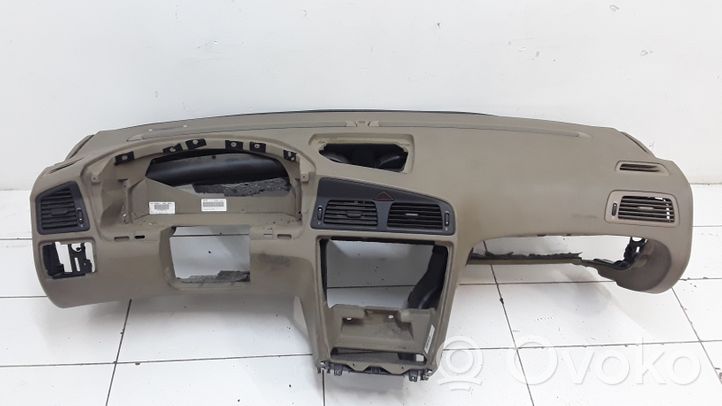 Volvo V70 Dashboard 