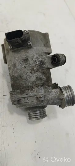 BMW 3 F30 F35 F31 Water pump 7597715