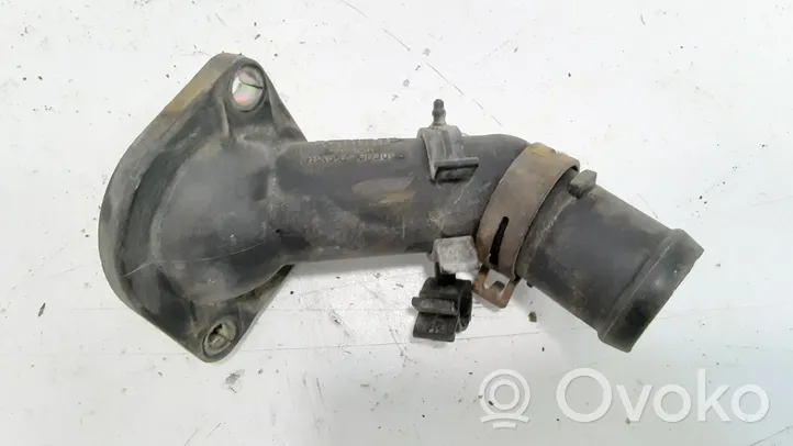 Volkswagen Golf IV Boîtier de thermostat 