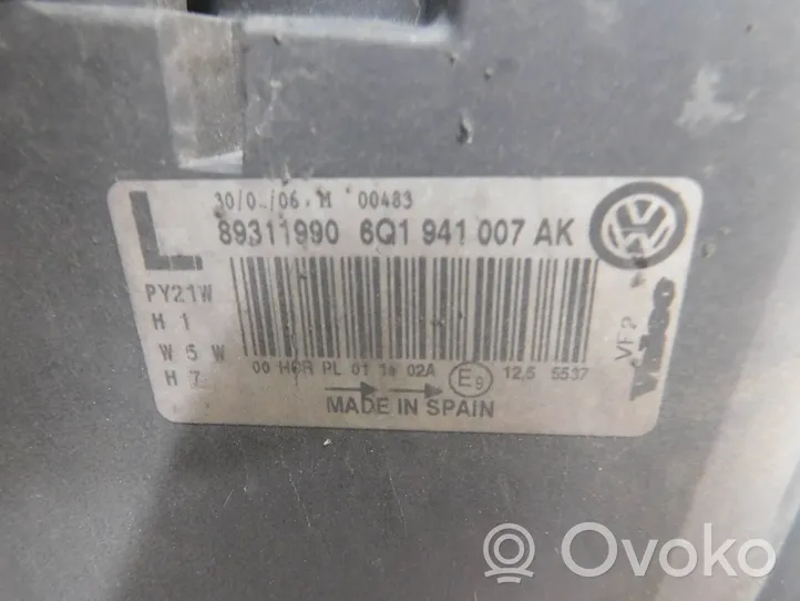 Volkswagen Polo IV 9N3 Lampa przednia 6Q1941007AK
