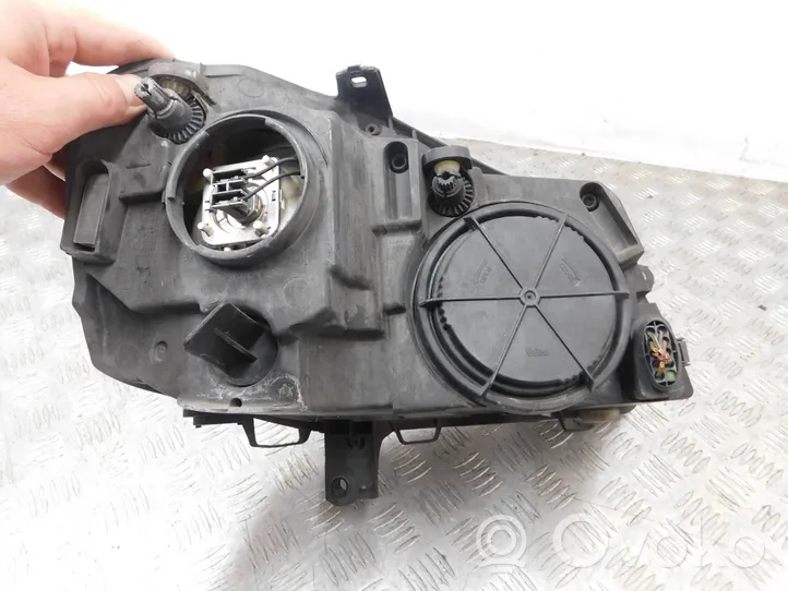 Volkswagen Polo IV 9N3 Lampa przednia 6Q1941007AK