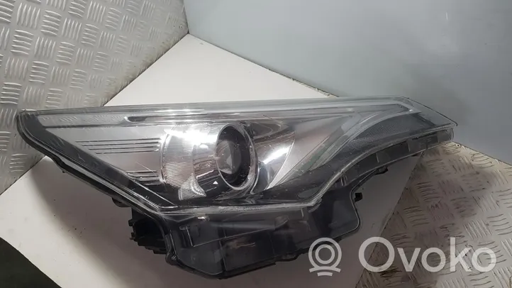 Toyota Avensis T270 Headlight/headlamp 