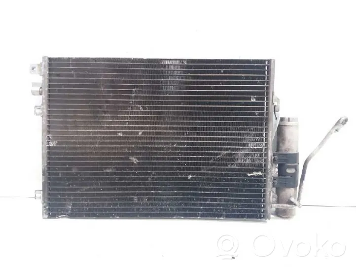 Renault Clio III Radiateur condenseur de climatisation 8200086193