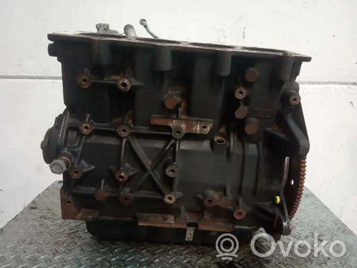 Chrysler Grand Voyager IV Bloc moteur 6Y106514R