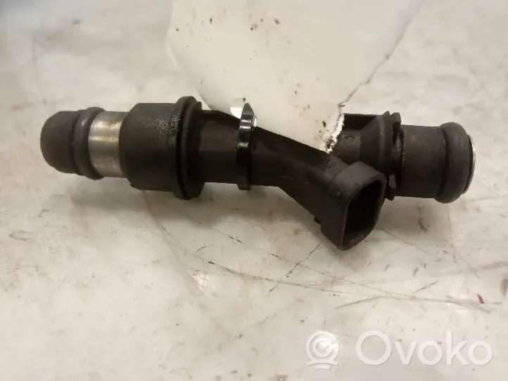 Daewoo Evanda Fuel injector 96334808