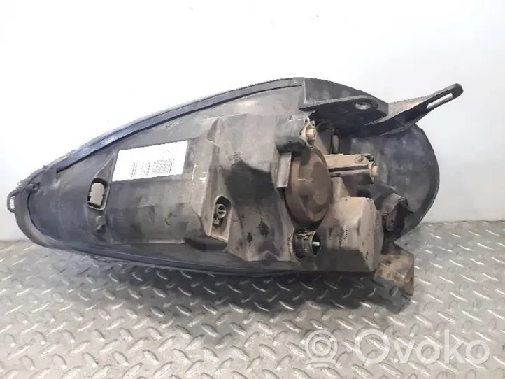 Fiat Grande Punto Lampa przednia 0051701594