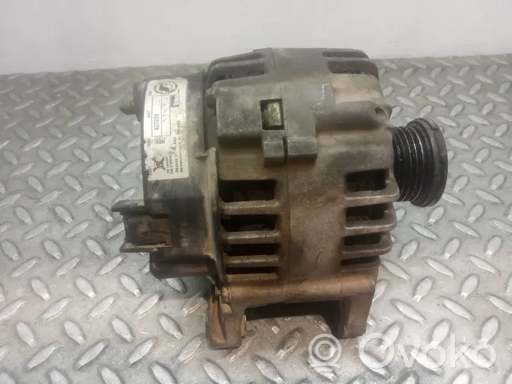 Renault Kangoo III Alternador 437208C626895R