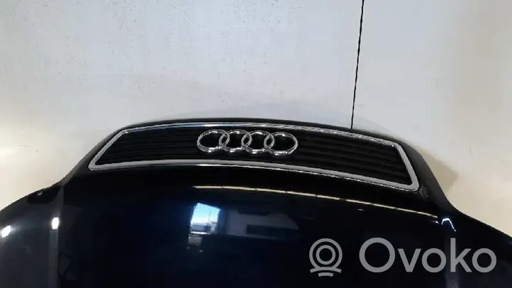 Audi A8 S8 D2 4D Couvercle, capot moteur 