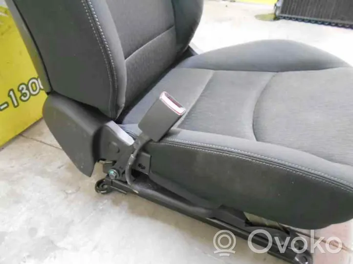 Hyundai Elantra Sėdynių komplektas 
