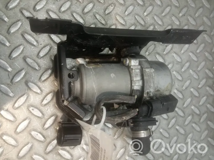 Audi Q7 4L Valvola di depressione 8E0327317B