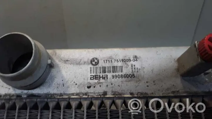 BMW 5 E39 Radiateur de refroidissement 17117519209