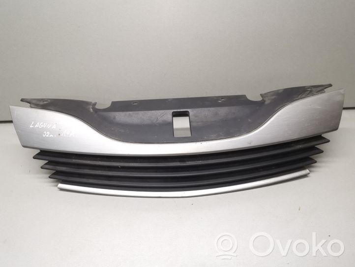 Renault Laguna II Front bumper upper radiator grill 8200012581