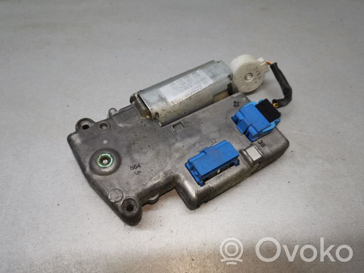 Audi A4 S4 B5 8D Motore/attuatore 0390201632