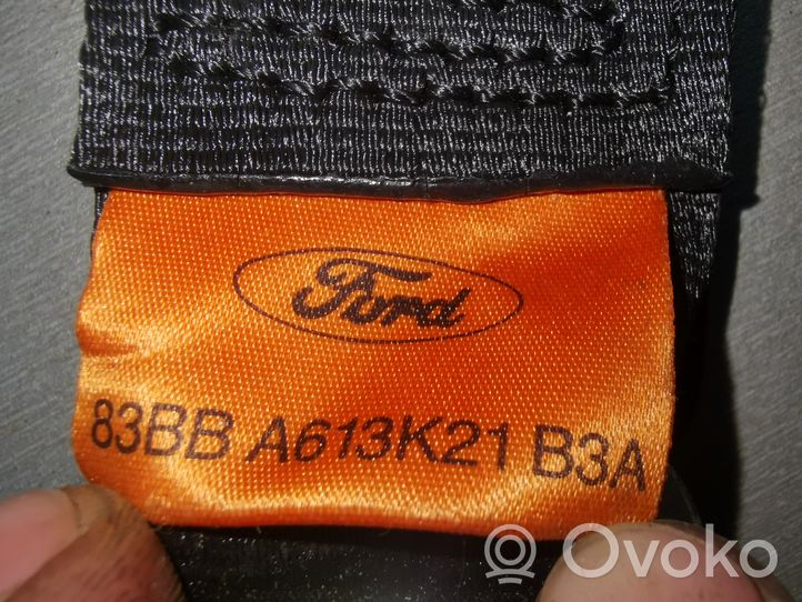 Ford Sierra Boucle de ceinture de sécurité arrière 83BBA613K21B3A