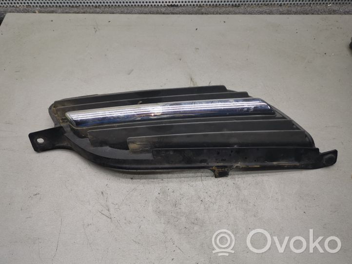 Nissan Almera Tino Griglia superiore del radiatore paraurti anteriore 62322BU000