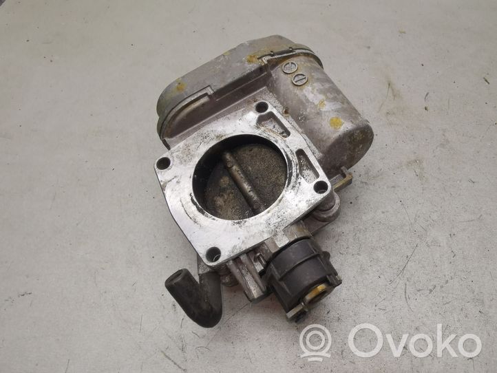 Mercedes-Benz C W202 Clapet d'étranglement 0205003044