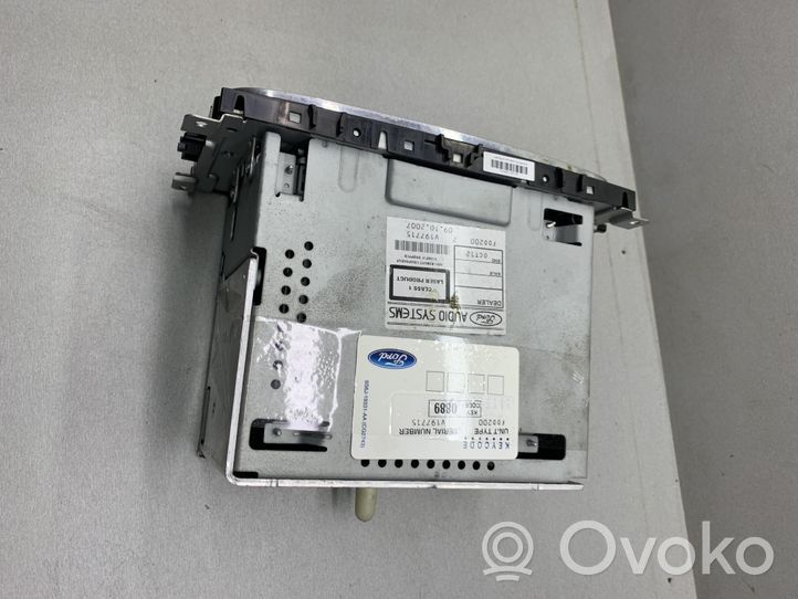 Ford Focus Panel / Radioodtwarzacz CD/DVD/GPS E11023539