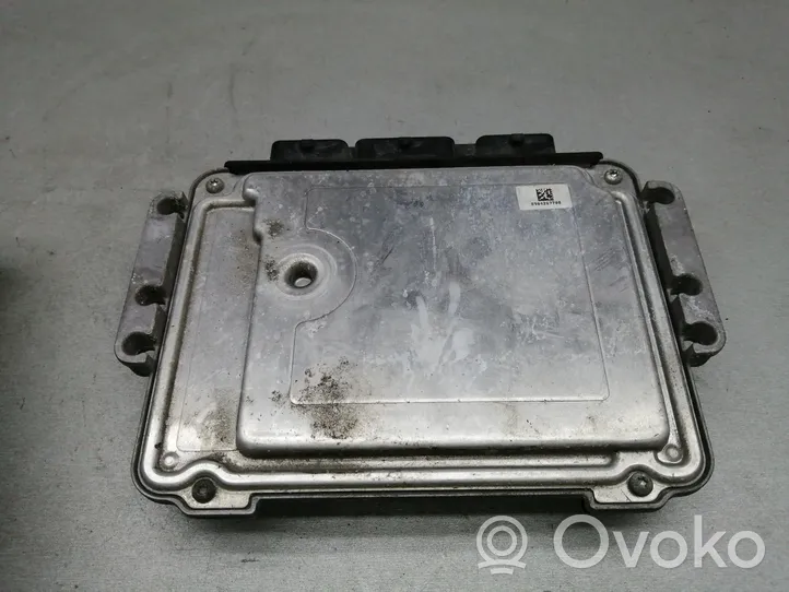 Ford Fiesta Sterownik / Moduł ECU 5U7112A650CA