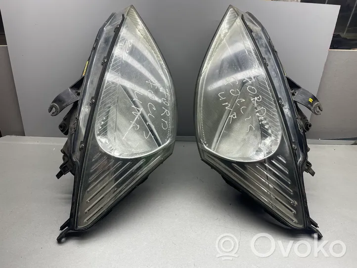 Ford Focus Lampy przednie / Komplet 