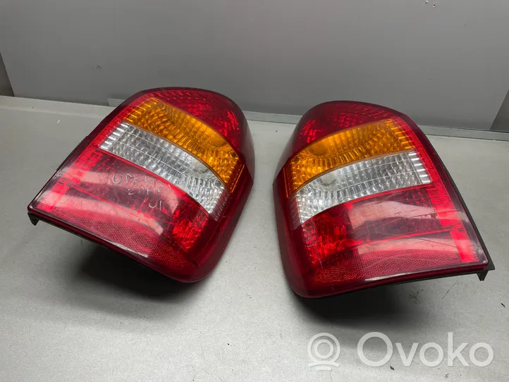 Opel Zafira A Rear/tail lights set 