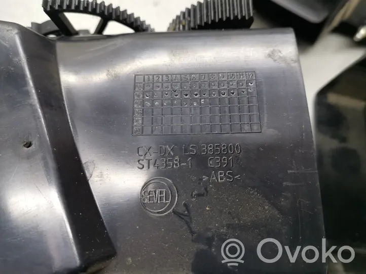 Citroen Jumper Rejilla de ventilación central del panel 385817