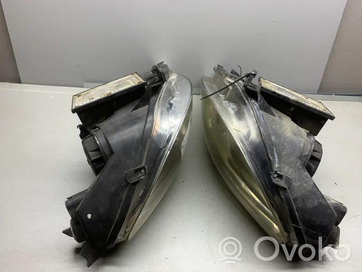 Peugeot 607 Lot de 2 lampes frontales / phare 