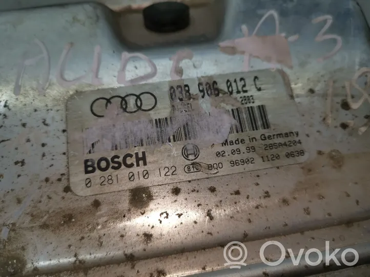 Audi A3 S3 8L Moottorin ohjainlaite/moduuli 0281010122