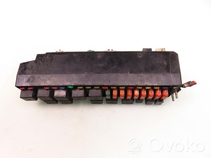 Chrysler Voyager Fuse box set 