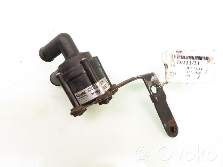 Volkswagen Jetta VI Kühlwasserpumpe Wasserpumpe 0048921