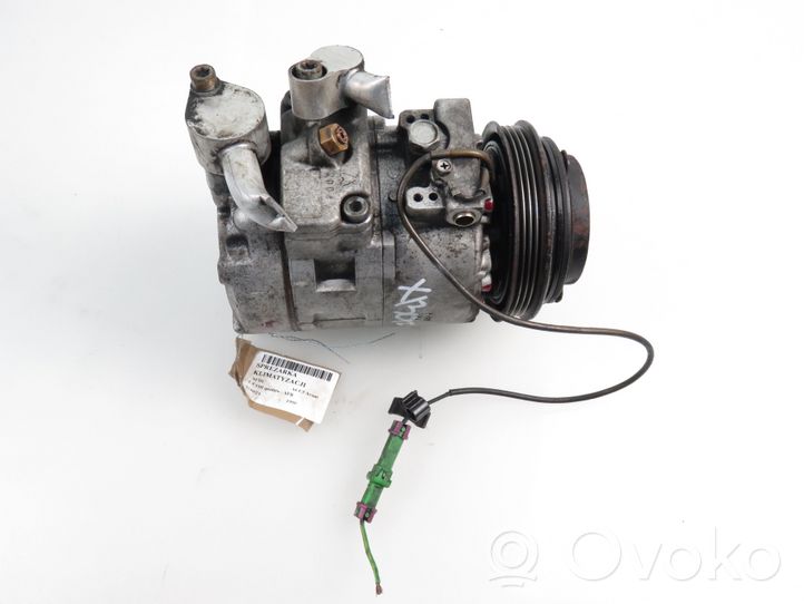 Opel Omega A Ilmastointilaitteen kompressorin pumppu (A/C) 