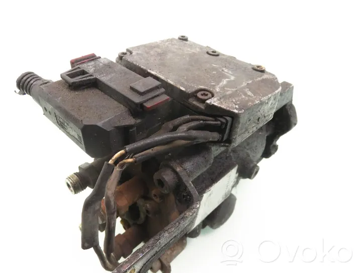 Opel Vectra B Polttoaineen ruiskutuksen suurpainepumppu 90501099