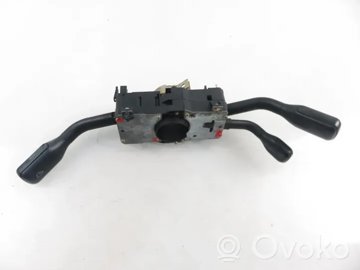 Opel Kadett E Leva/interruttore dell’indicatore di direzione e tergicristallo 