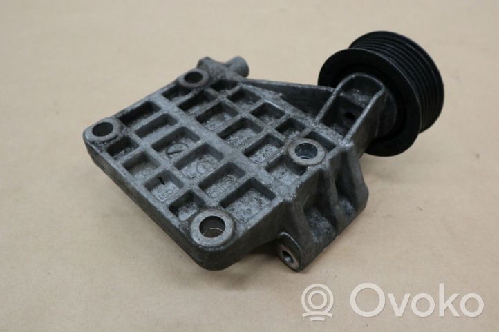 Audi A8 S8 D3 4E Support de générateur / alternateur 059903143K