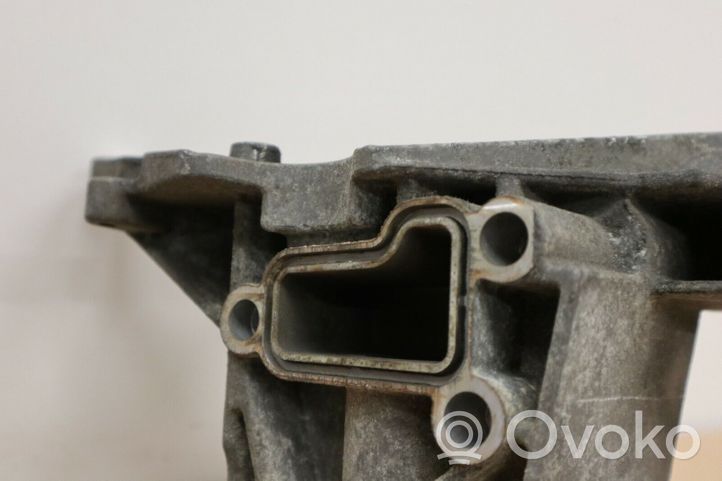 Audi A8 S8 D3 4E Supporto di montaggio della pompa del servosterzo 059145169AA