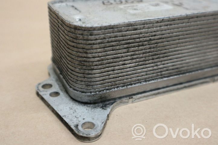 BMW 7 F01 F02 F03 F04 Supporto di montaggio del filtro dell’olio 8510856