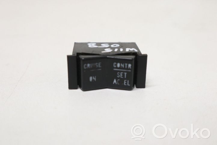 Mercedes-Benz COMPAKT W115 Interruptor del control de crucero 03812522