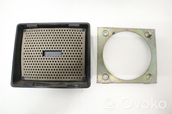 Mercedes-Benz COMPAKT W115 Audio system kit 