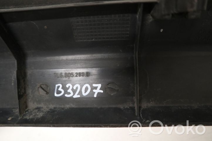 Volkswagen Touareg I Radiator trim 7L6805283B