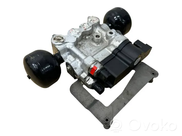 McLaren MP4 12c Compresseur / pompe à suspension pneumatique RP0048ROH
