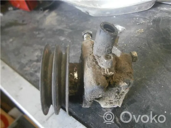 Opel Monterey Power steering pump 
