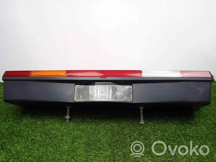 Mercedes-Benz Actros Lampa tylna A0015406270