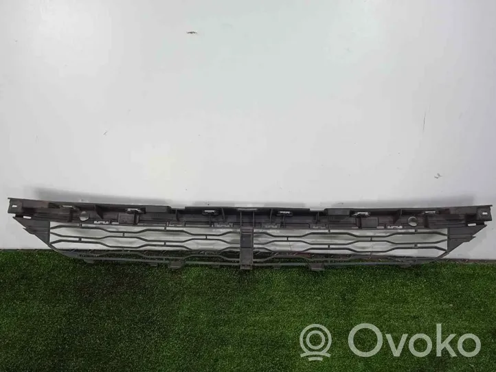 Fiat Talento Grill / Wlot powietrza błotnika przedniego 622562615R