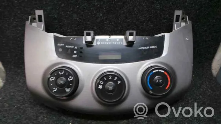 Toyota RAV 4 (XA30) Climate control unit 8392042010